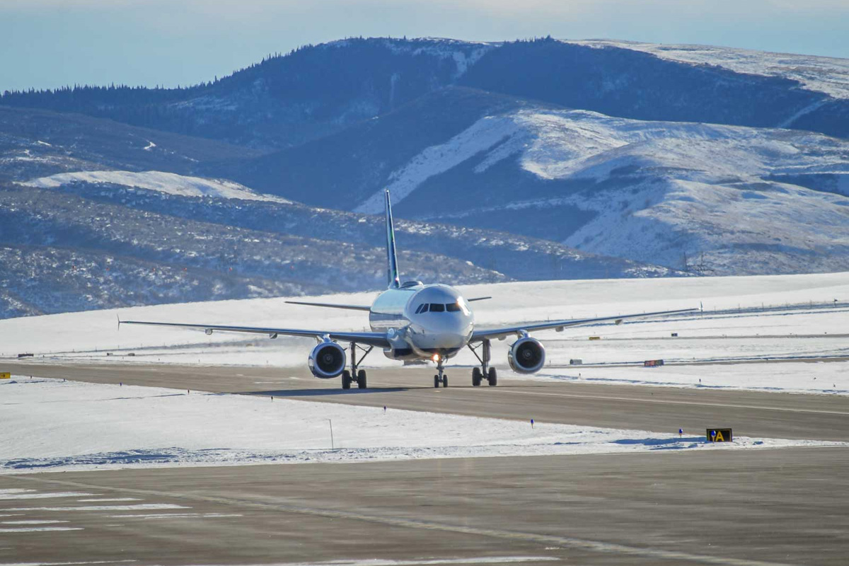 Air Transportation to Steamboat Springs