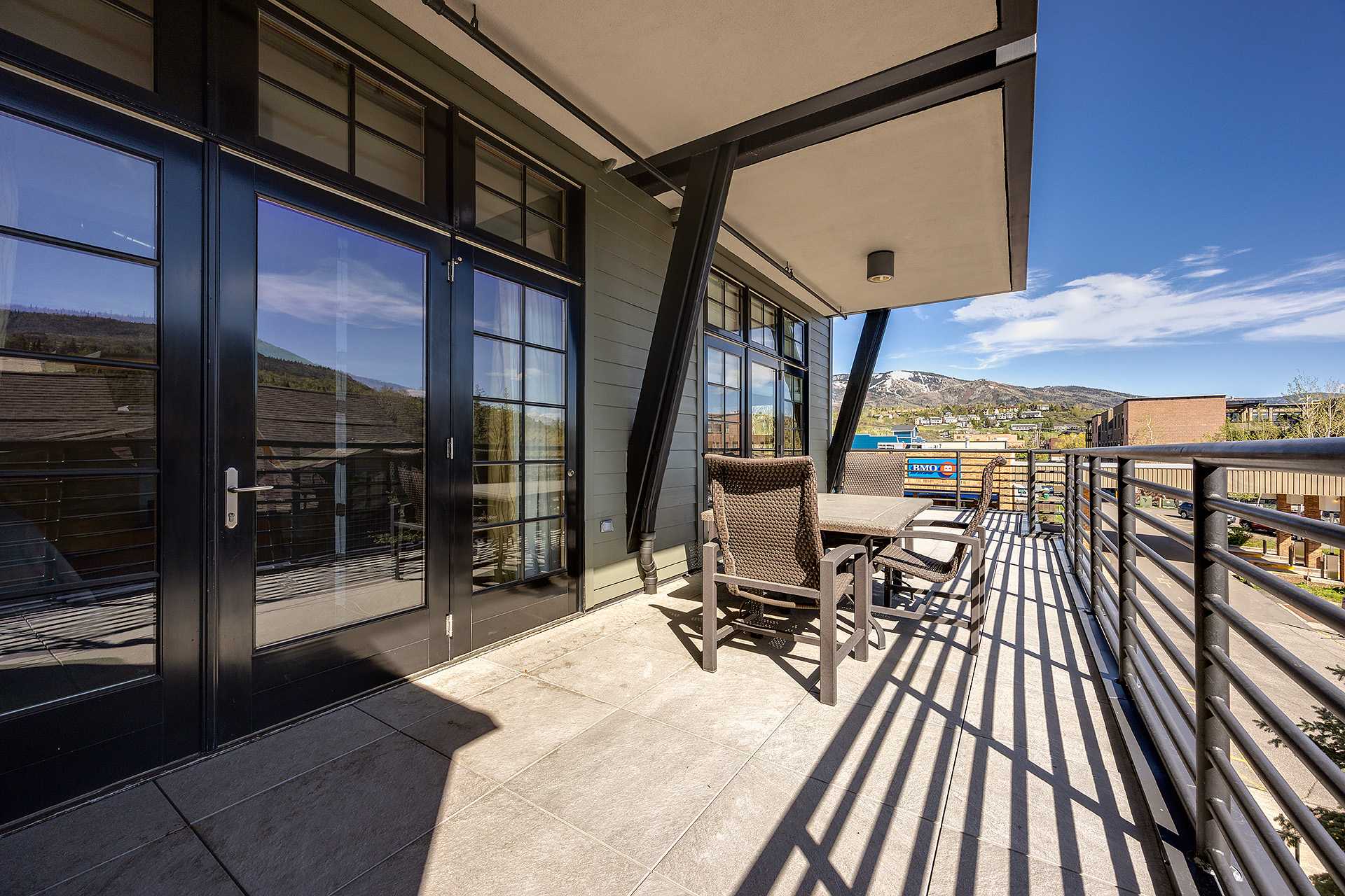 ALP2E: Alpenglow Condominiums