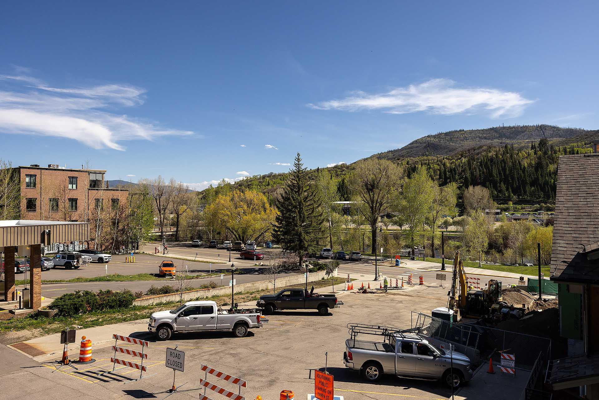 ALP2E: Alpenglow Condominiums