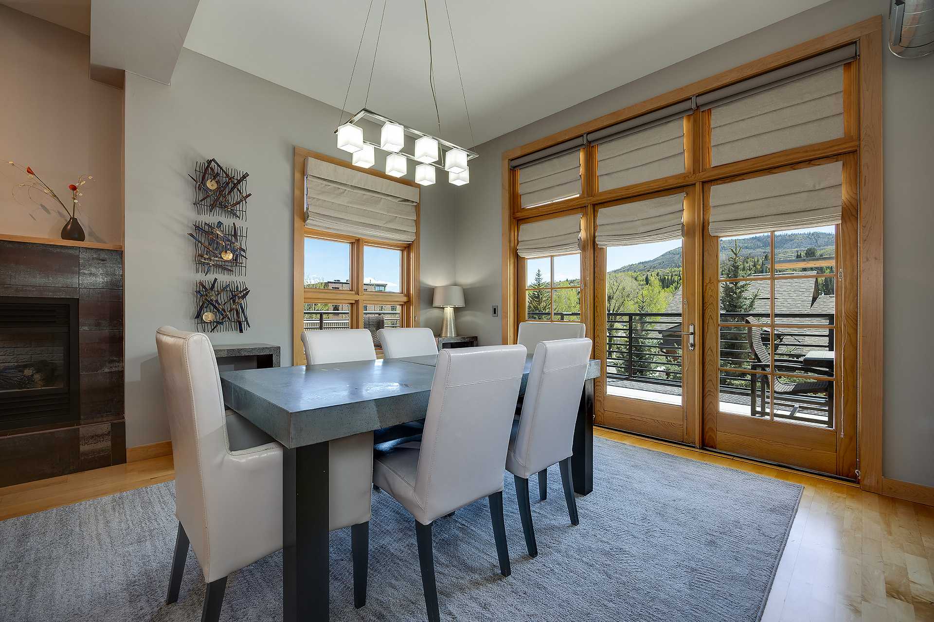 ALP2E: Alpenglow Condominiums