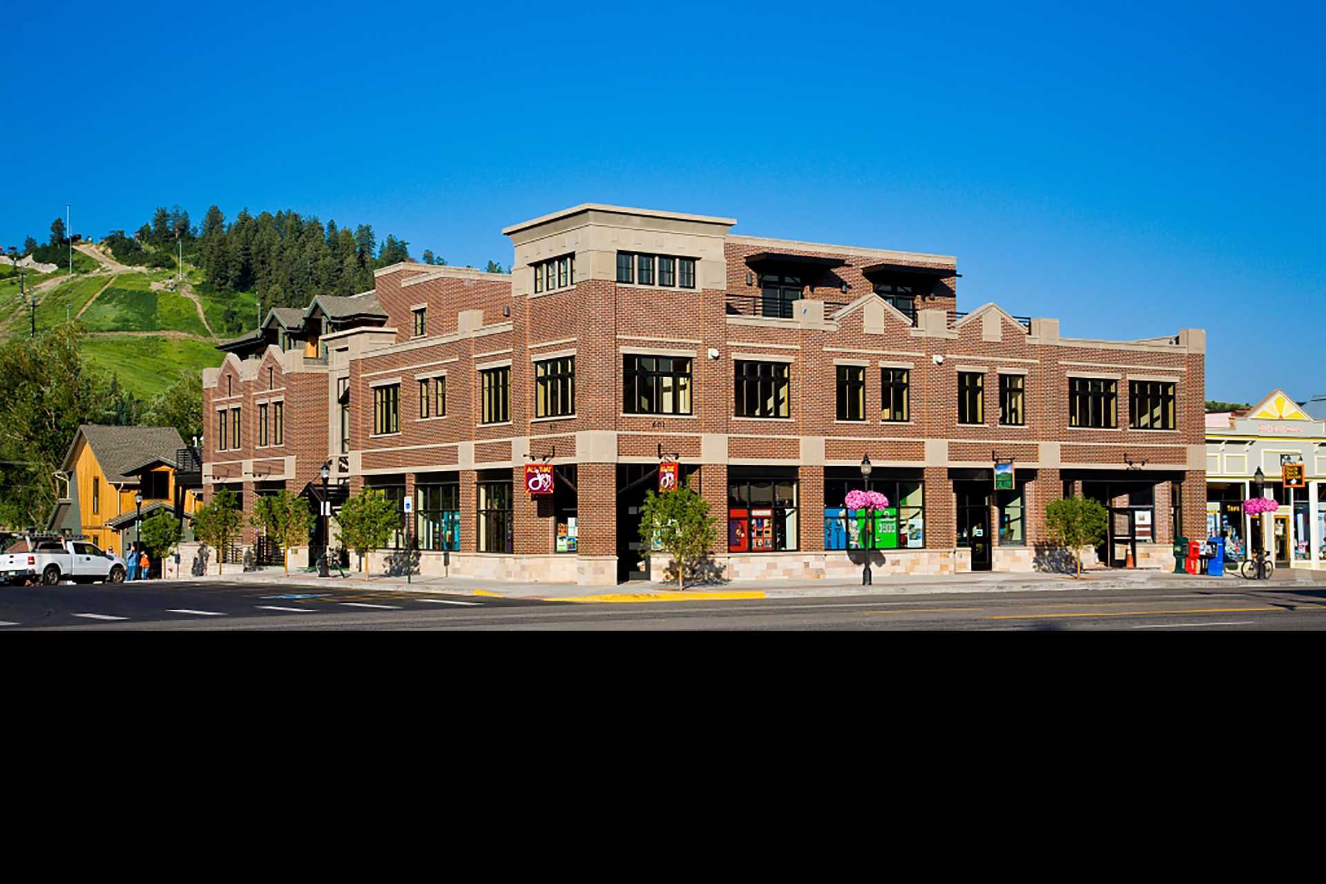 ALP2E: Alpenglow Condominiums