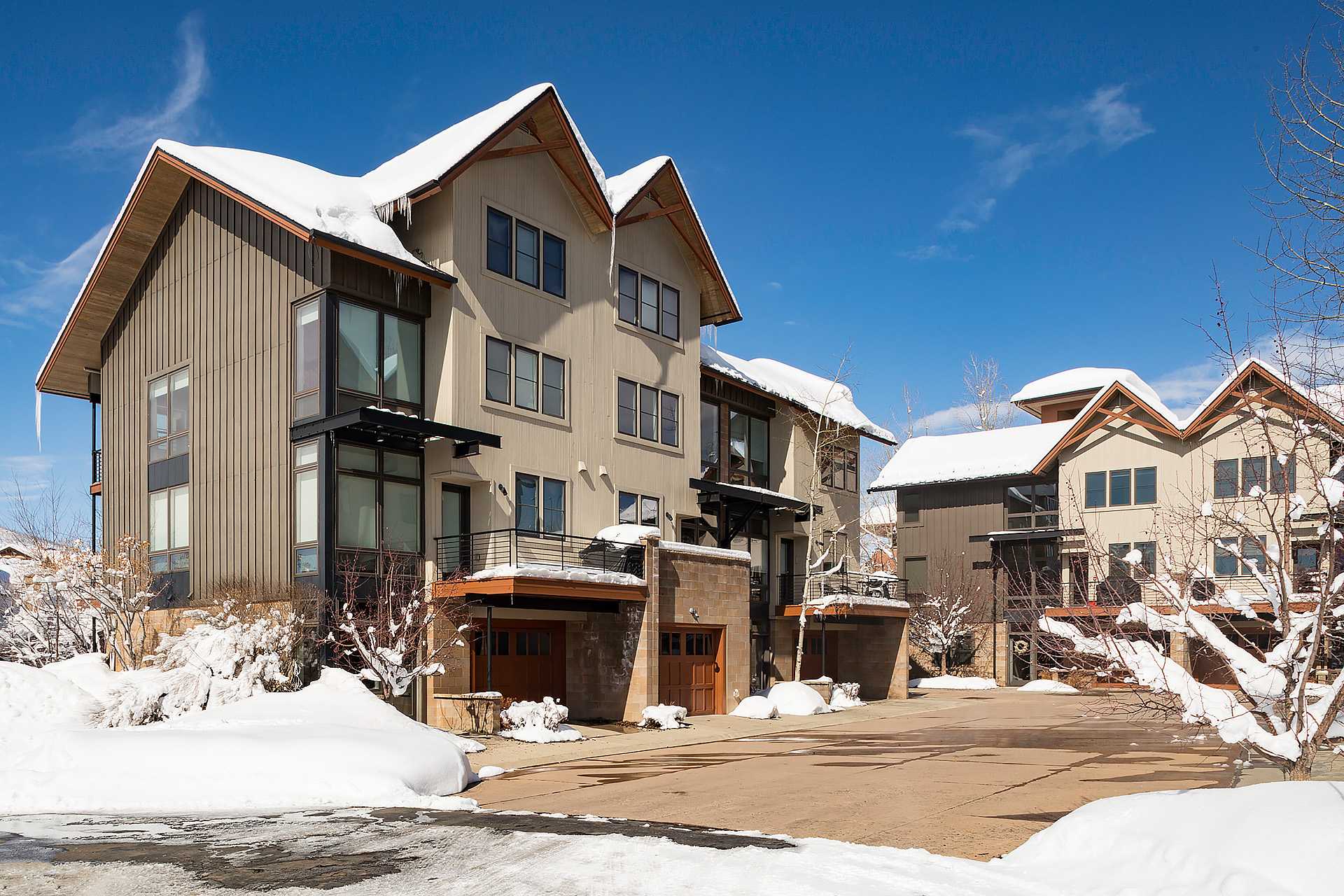 BH19: Blackhawk Townhomes