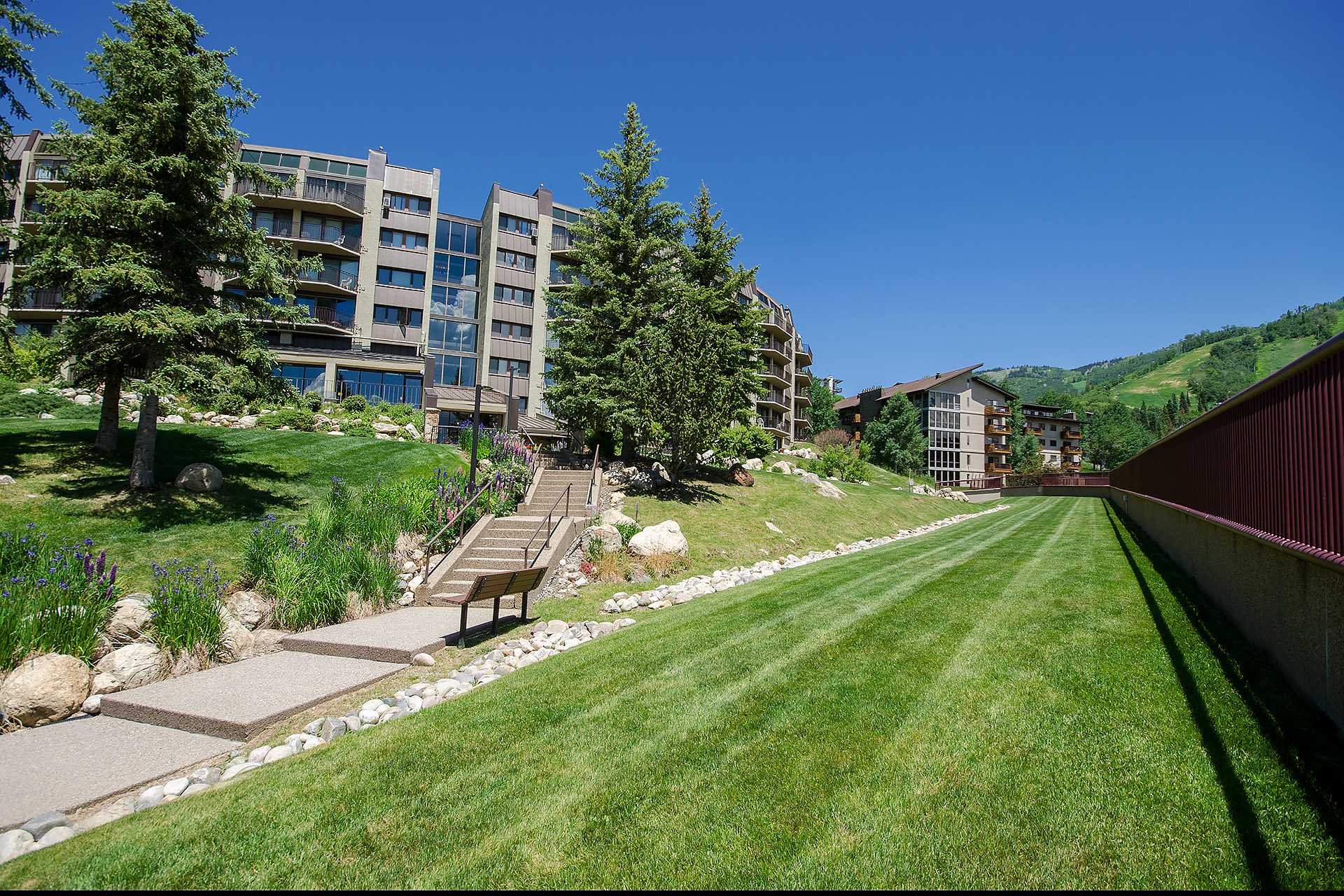 BT402: Bronze Tree Condominiums