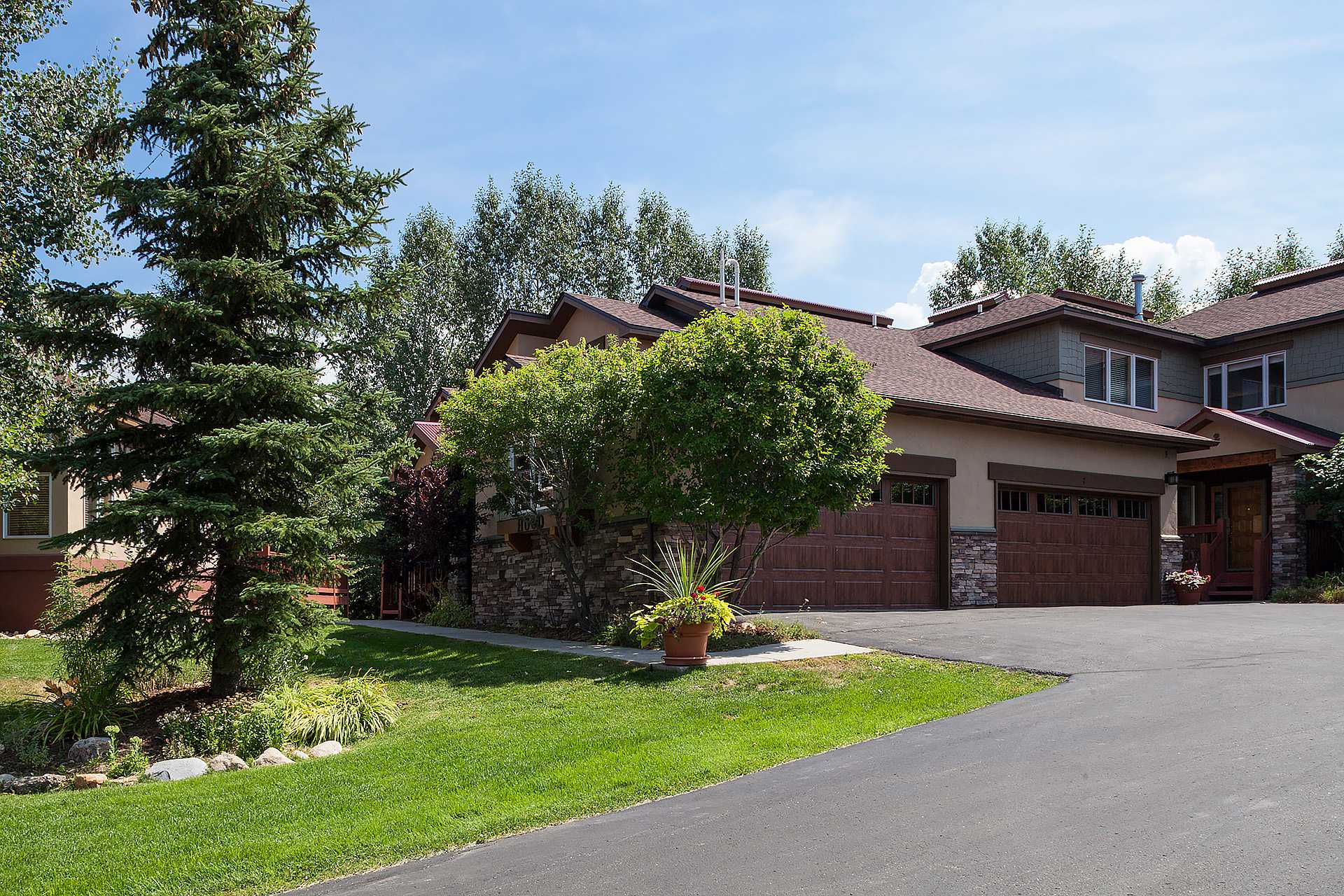 CAS04: Cascades at EagleRidge