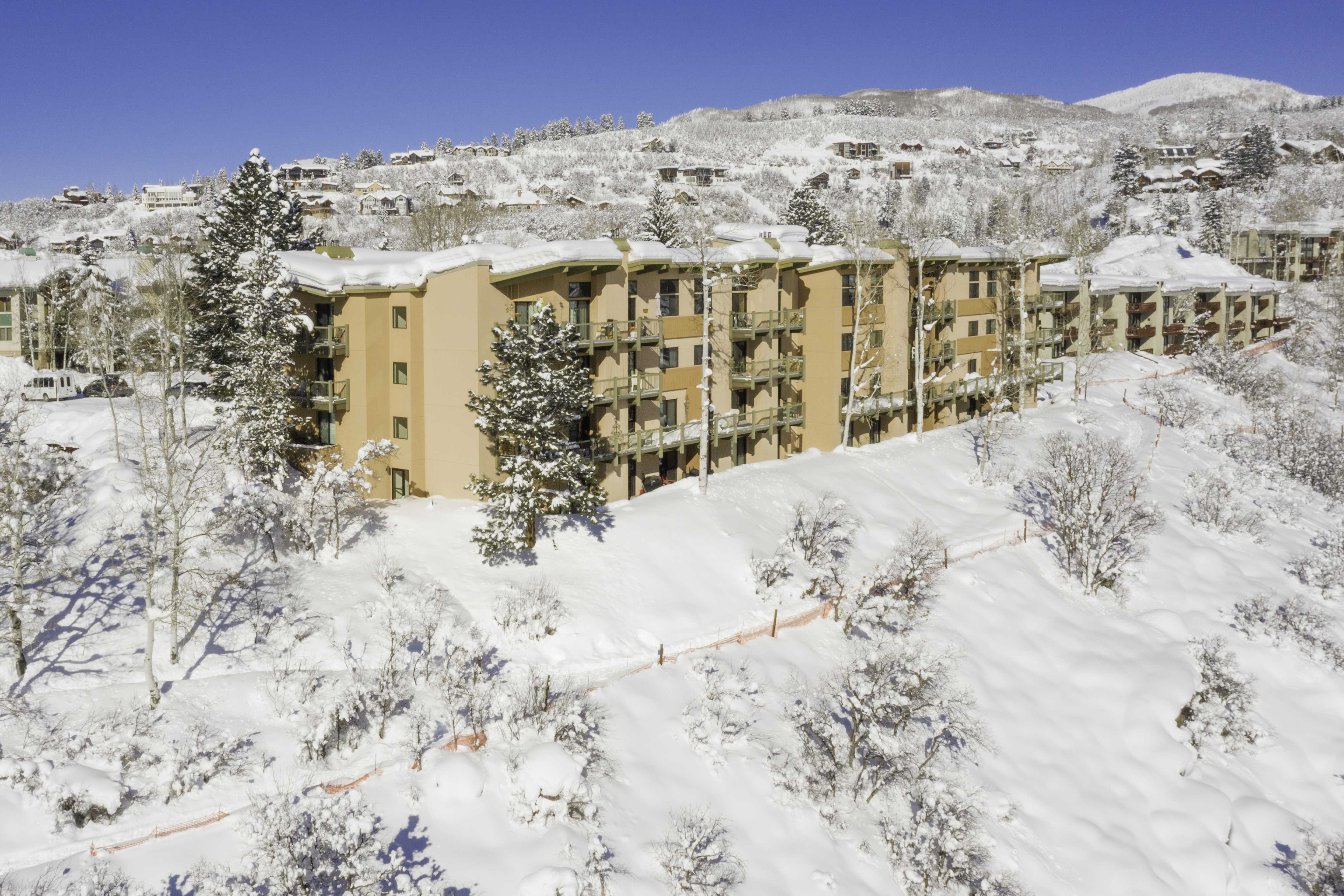 CB313: Storm Meadows Club B Condominiums