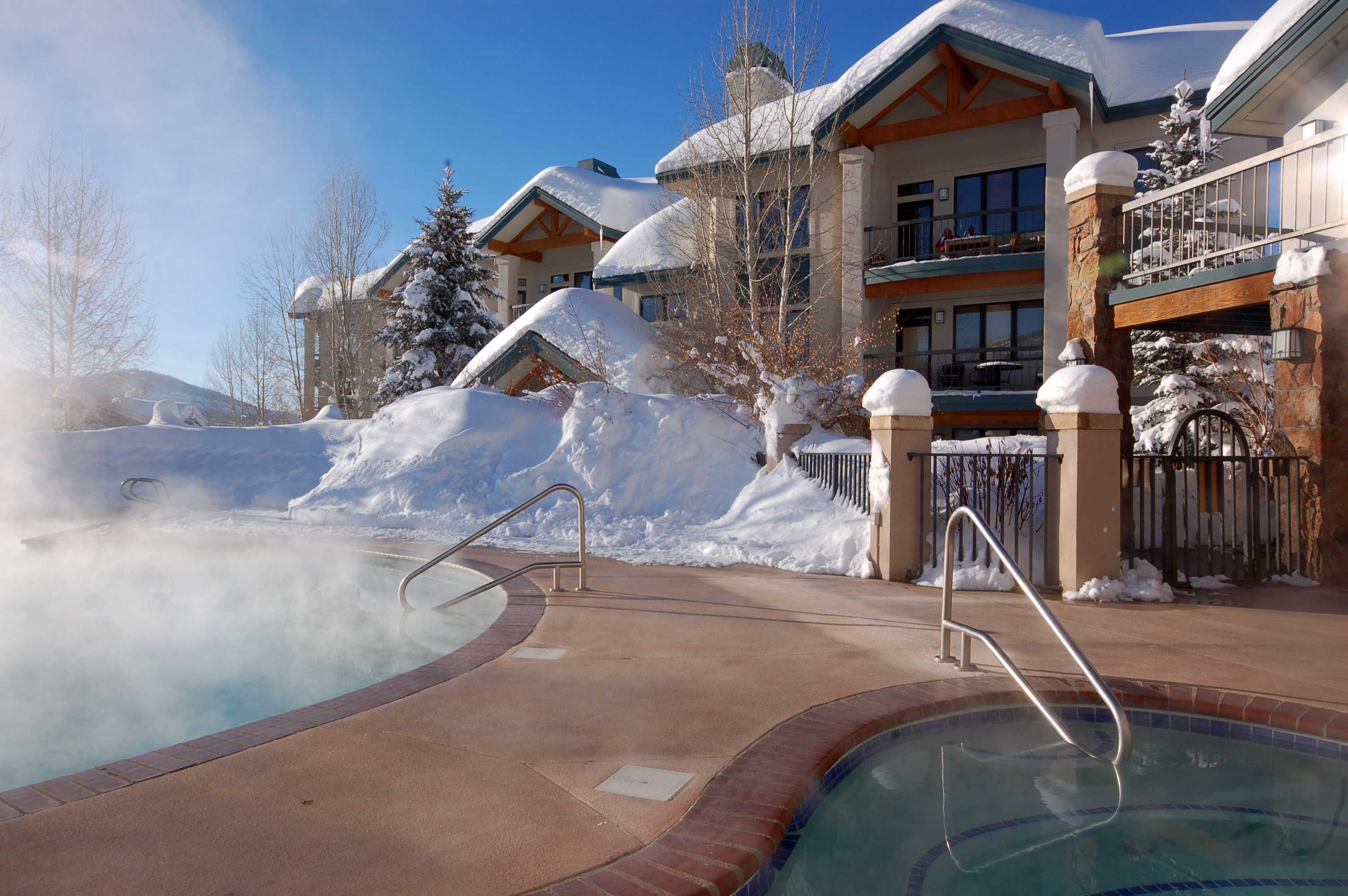 CB313: Storm Meadows Club B Condominiums