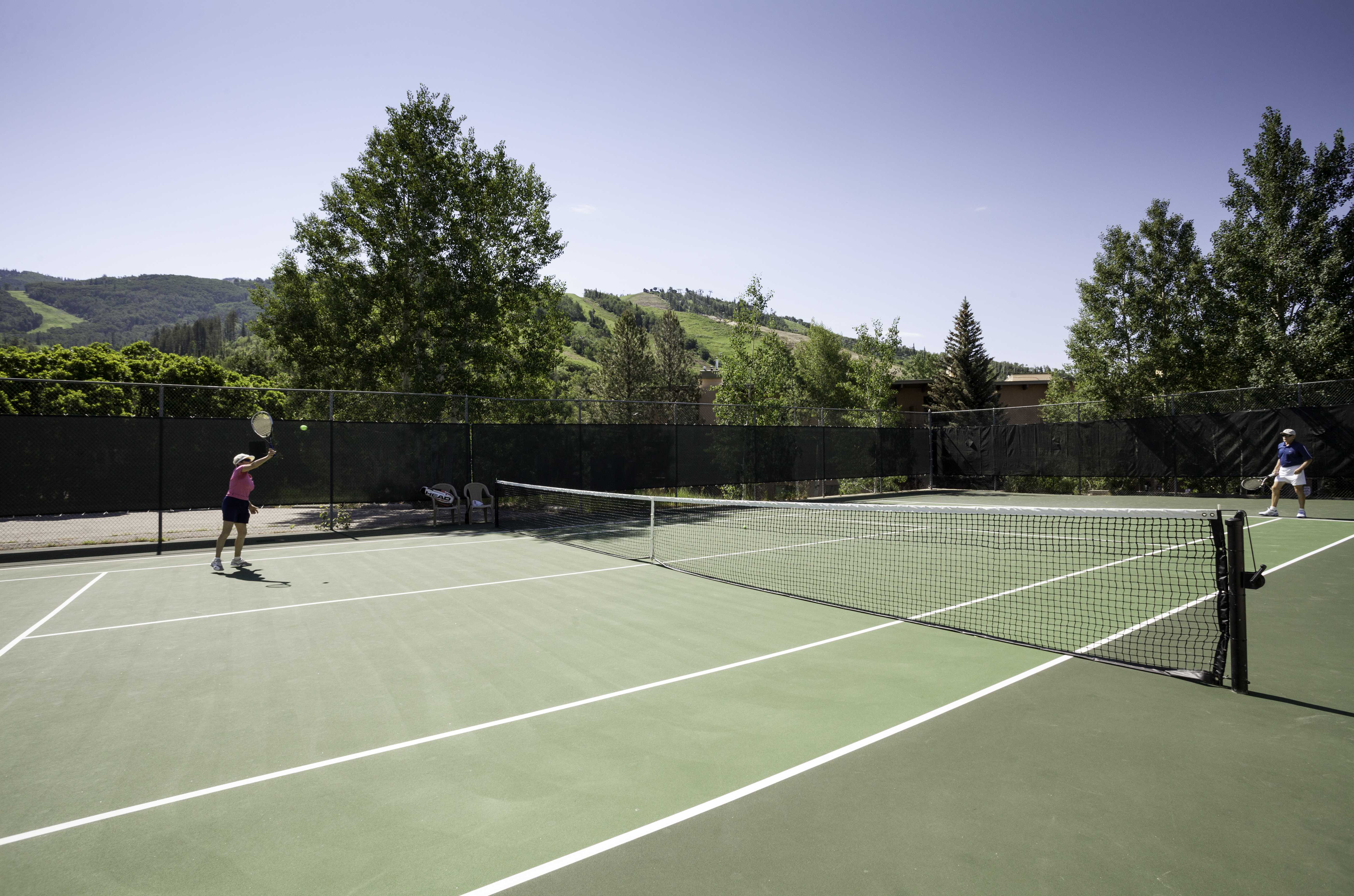 CB313: Storm Meadows Club B Condominiums