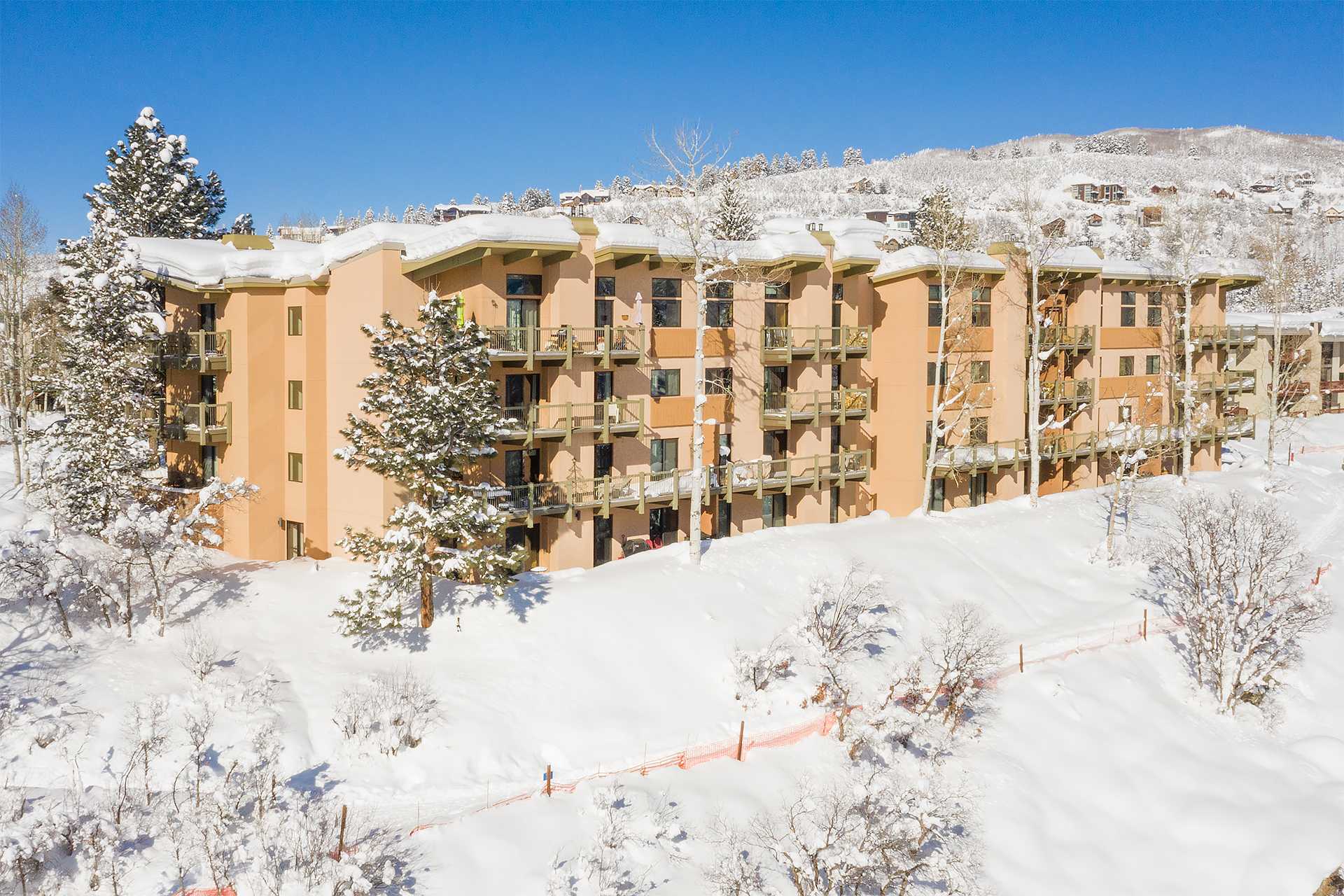 CB313: Storm Meadows Club B Condominiums