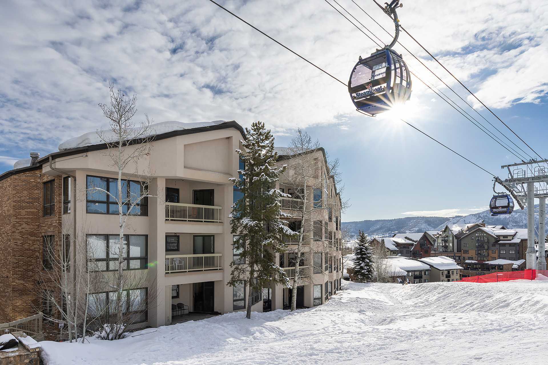CX342: Chateau Chamonix