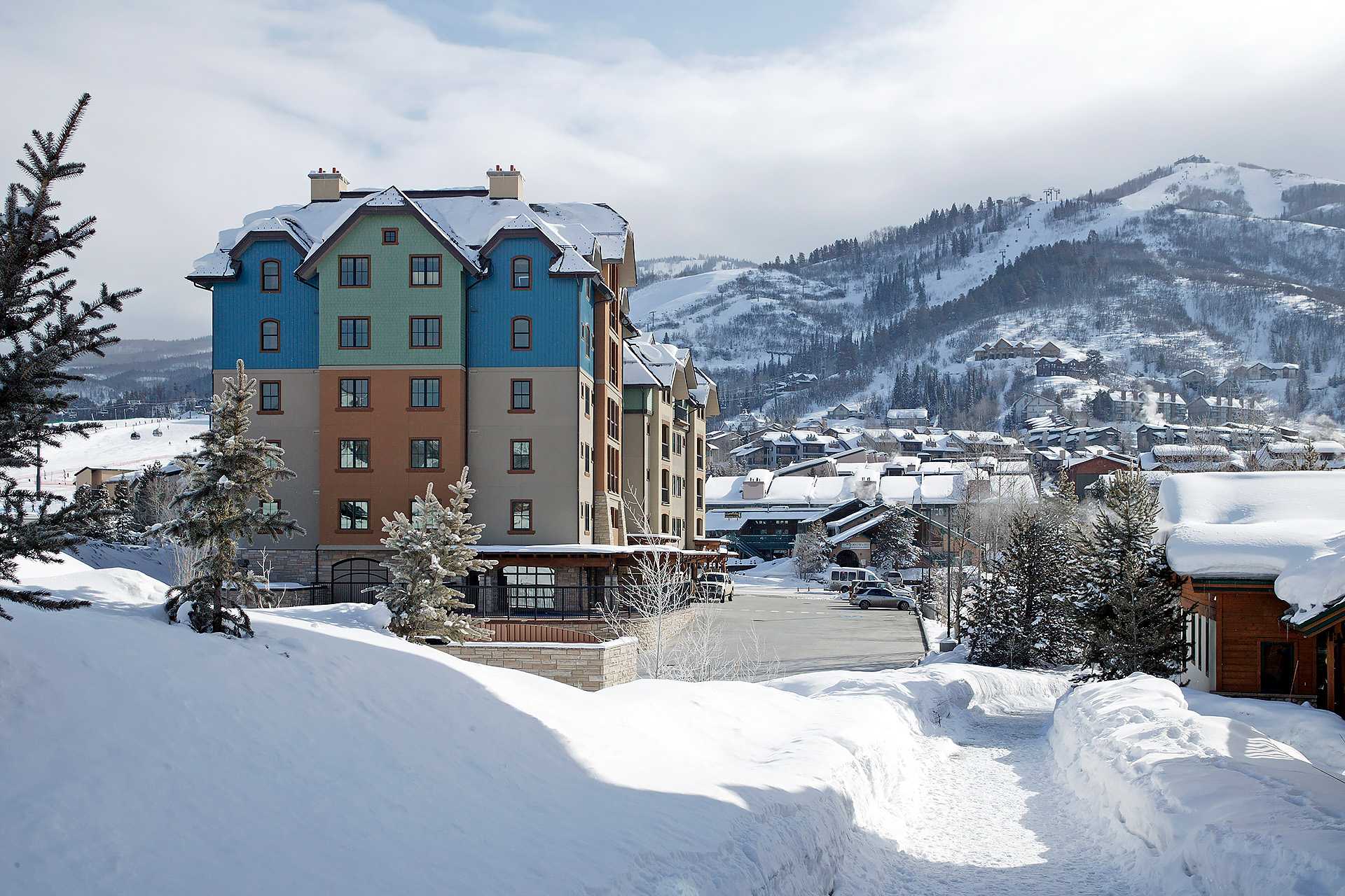 HM2A: Highmark Steamboat Springs