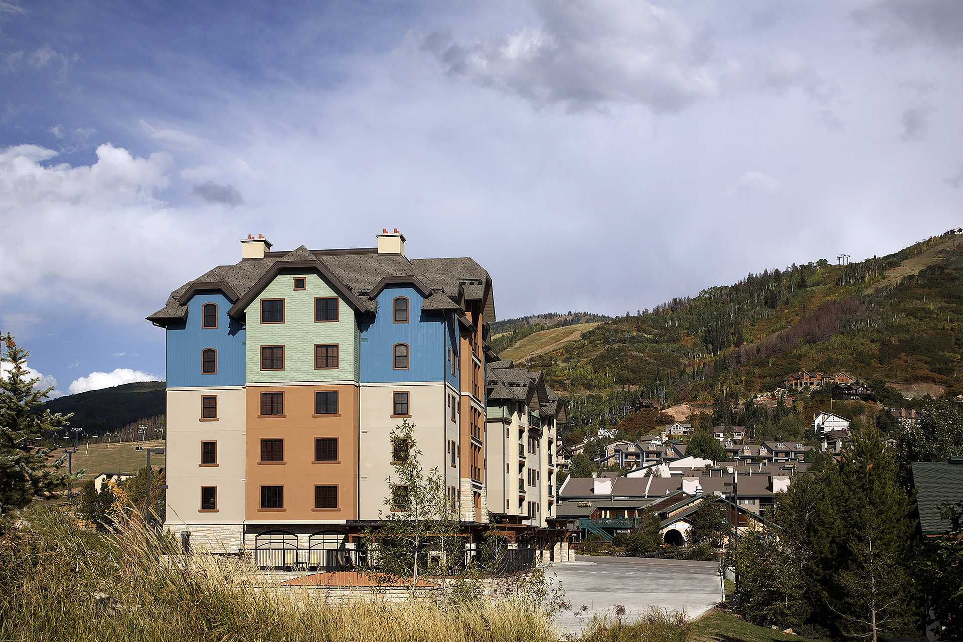 HM2A: Highmark Steamboat Springs