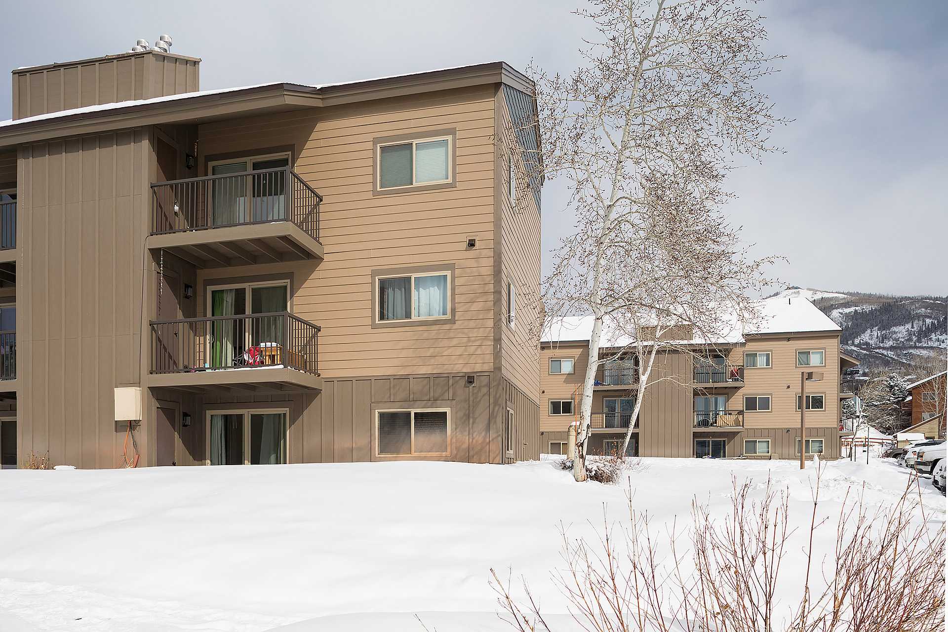 SHB26: Shadow Run Condominiums