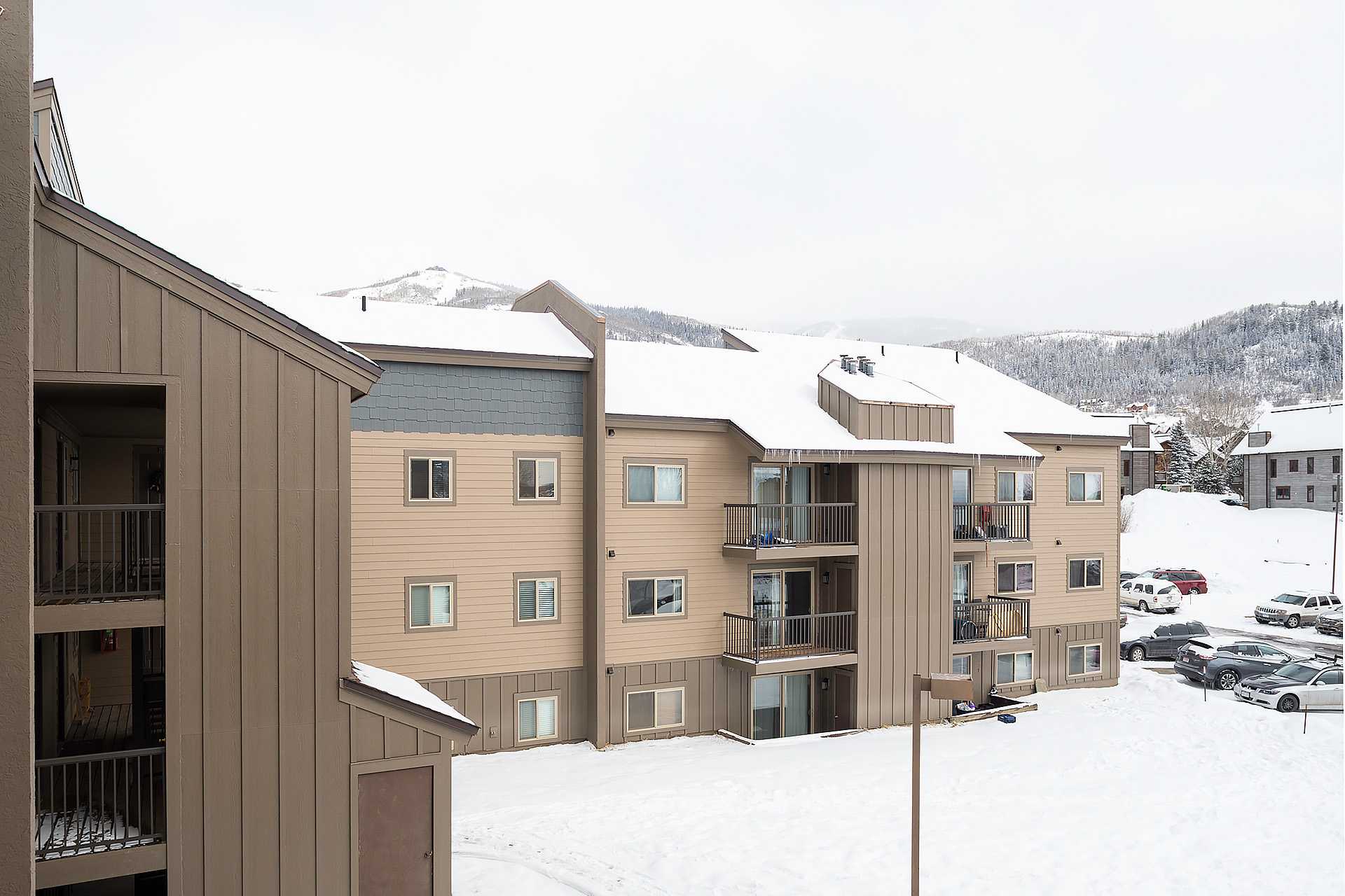 Shadow Run Condominiums  Steamboat Springs Resort Lodging