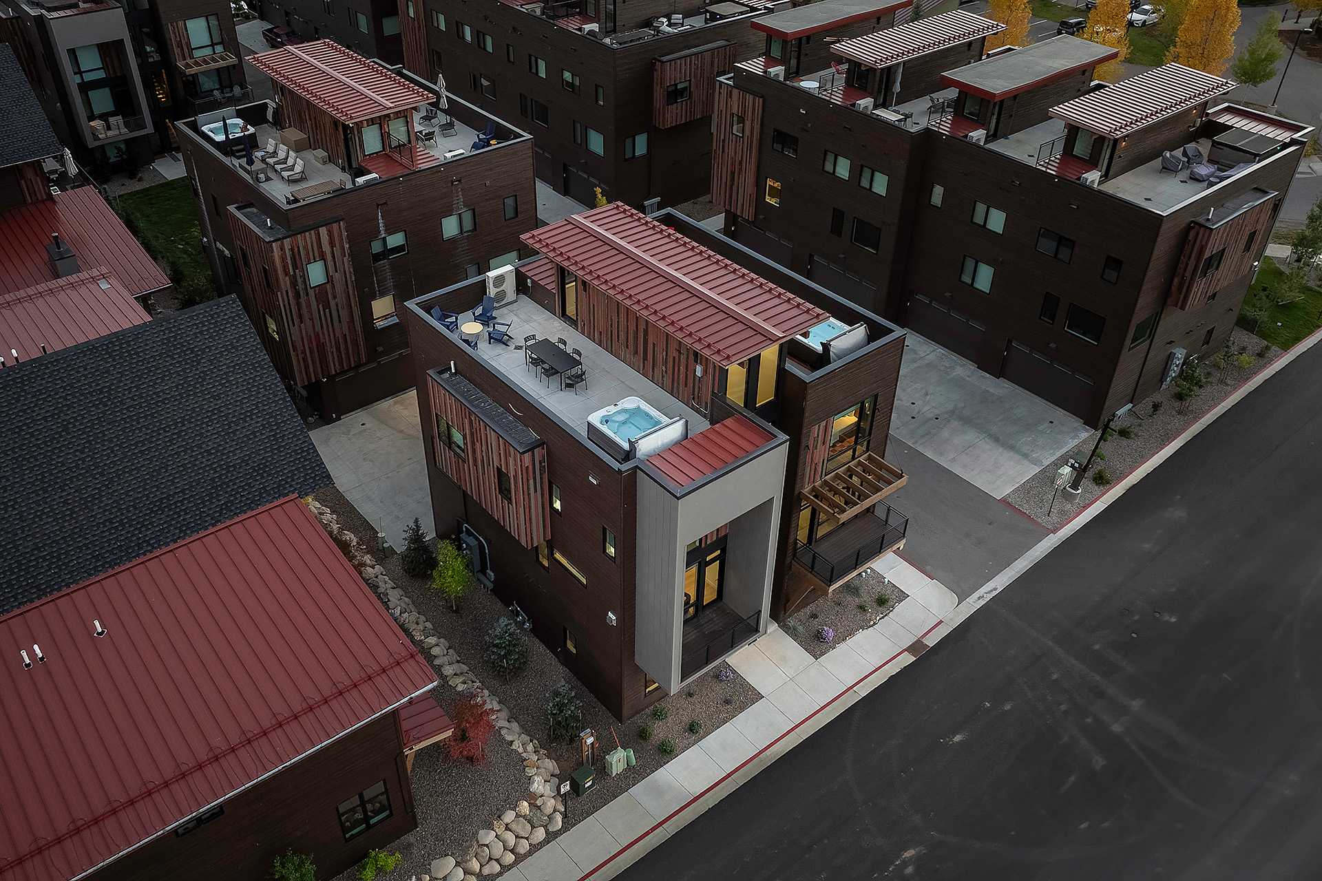 US1211: Urban Street