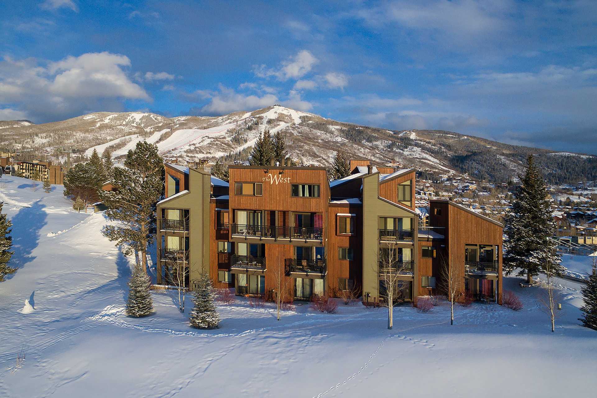 W3204: The West Condominiums