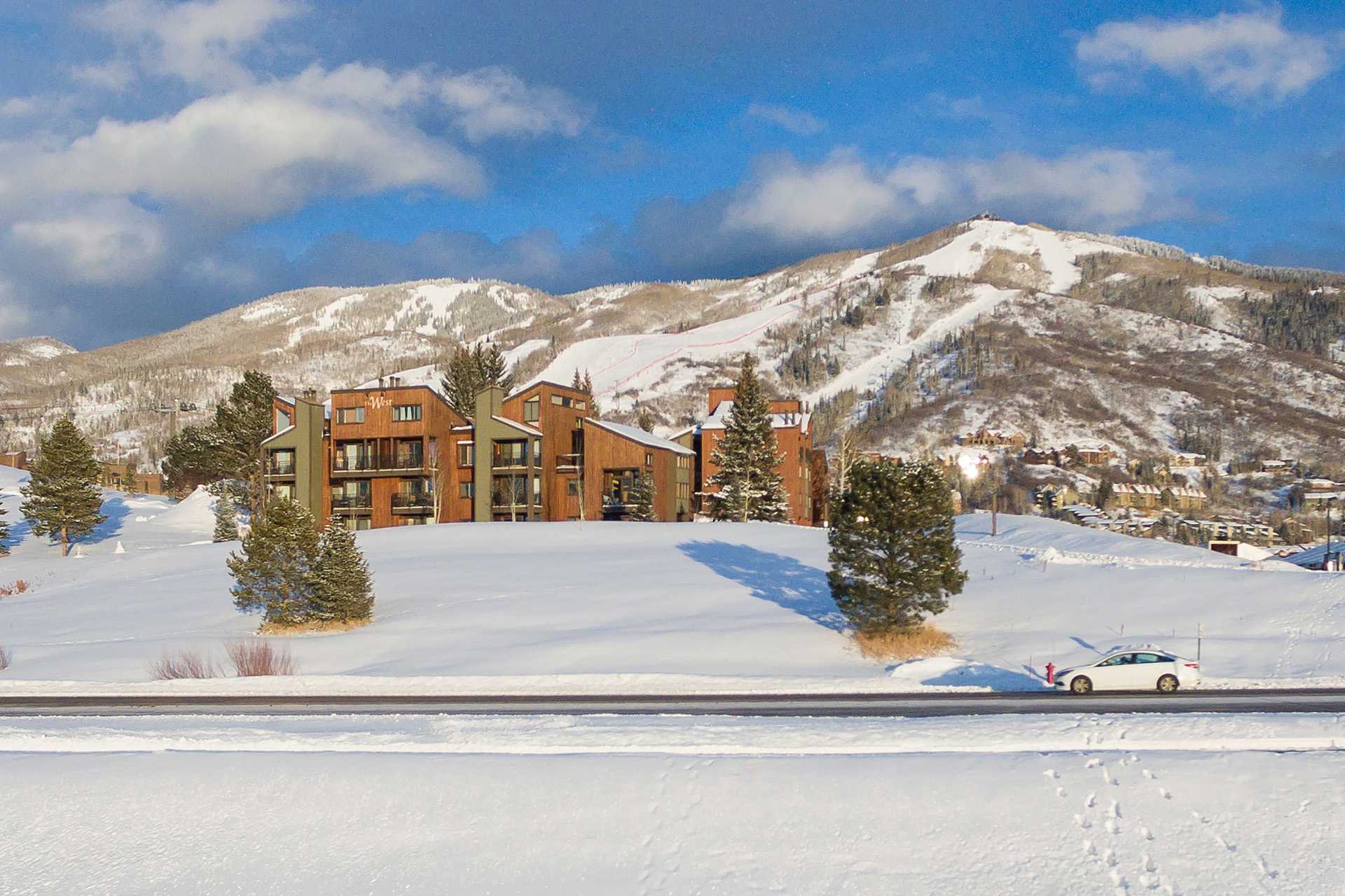 W3204: The West Condominiums